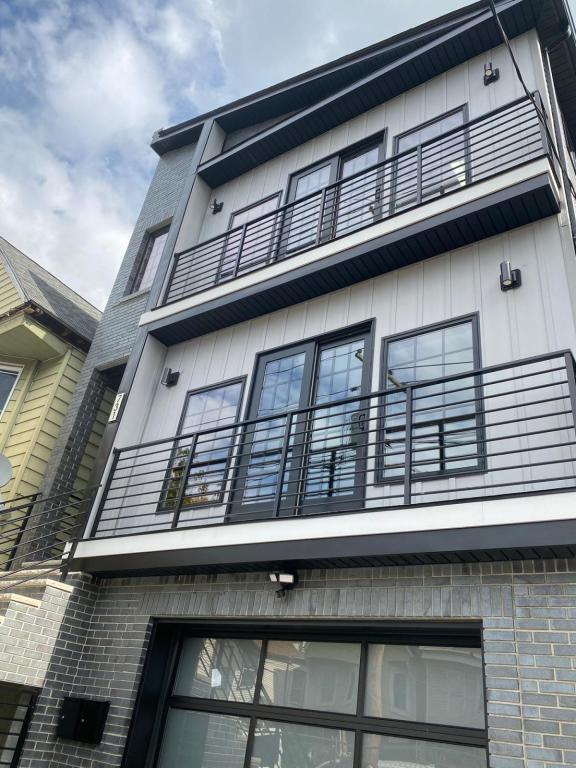 Apartments for Rent Near Seton Hall University Student Housing