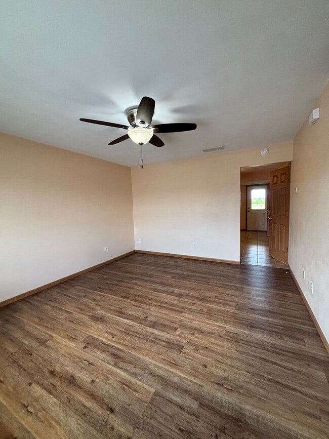 Photo - 117 Northtowne St