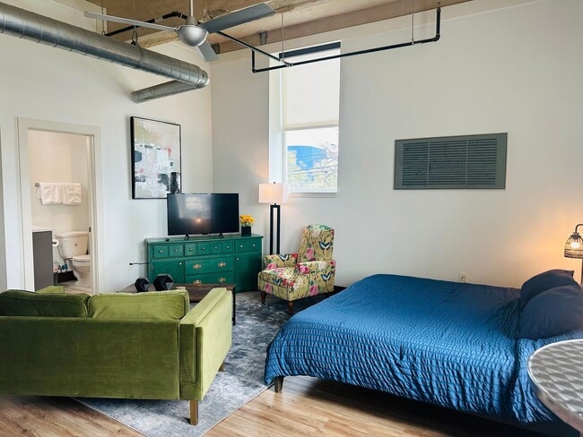Photo - Studio Unit Available Unit 306