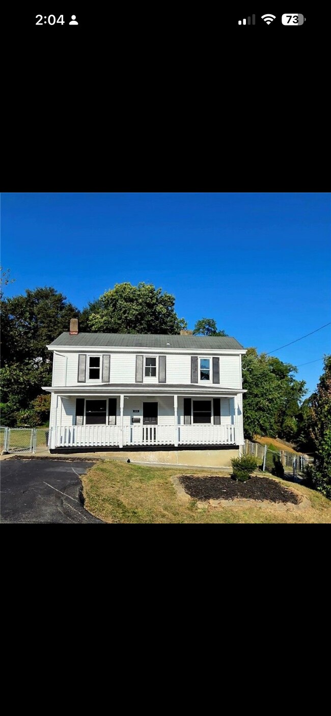 Photo - 345 Brazil St