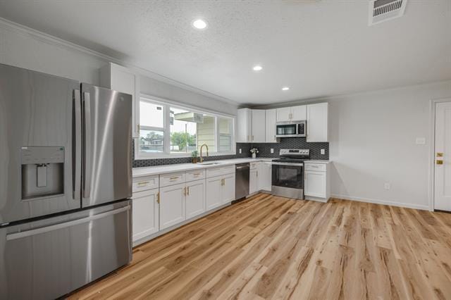 Photo - 2929 Sayles Blvd