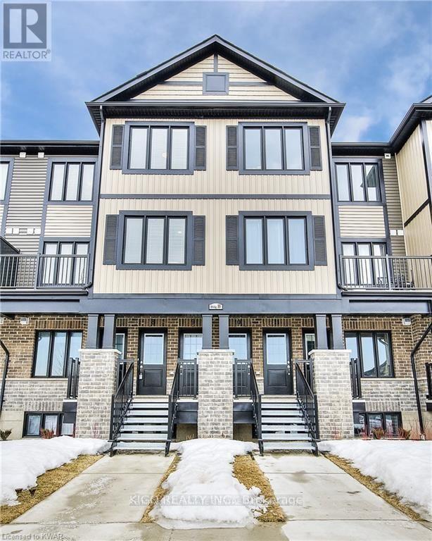 Photo - 160 Rochefort St.