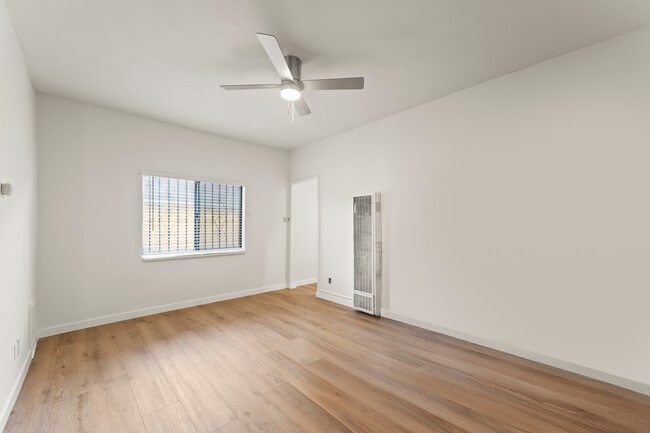 Photo - 182 W Vernon Ave Unit 17