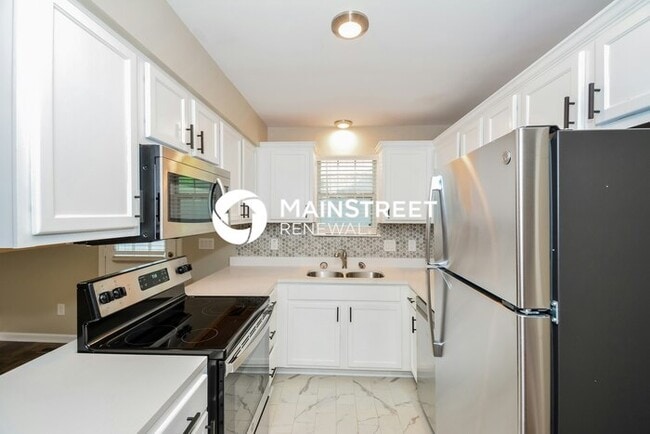 Photo - 3 Bedroom Pet-Friendly Home in NASHVILLE, TN with Main Street Renewal