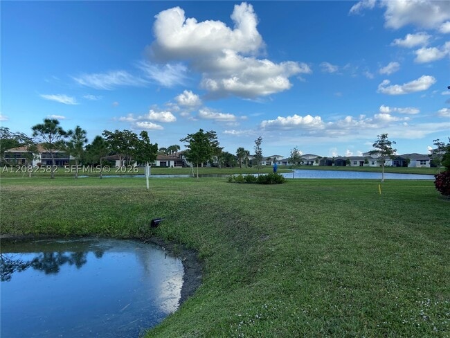 13283 Pineapple Palm Ct Unit F