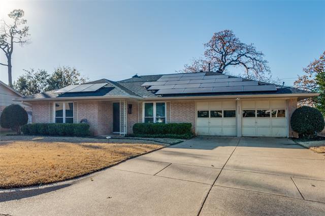 Building Photo - 1902 Green Meadow Ct