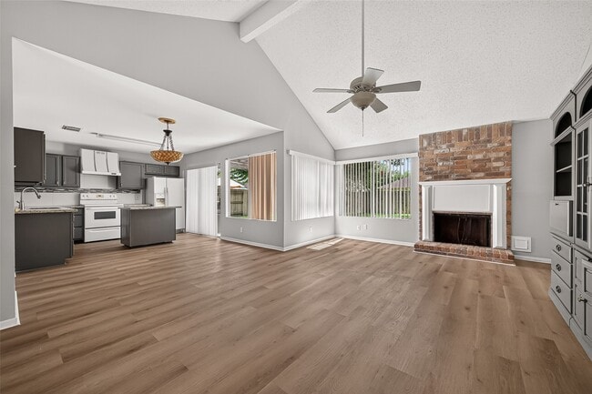 Photo - 3918 Millrock Cir