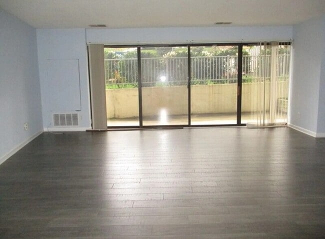 Photo - 5300 Columbia Pike Unit APT T13