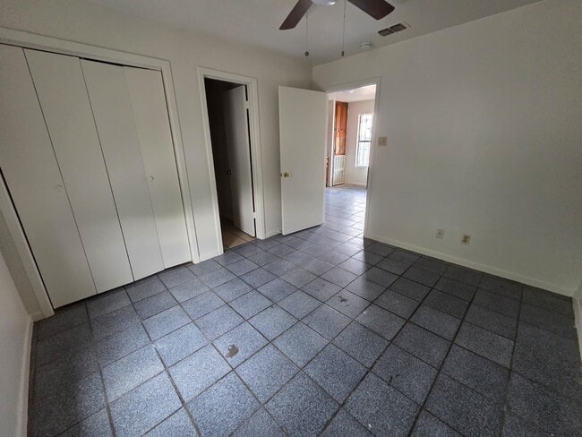 Photo - 2704 E Kearney St Unit 4