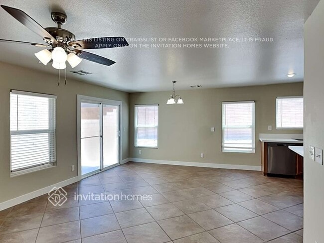 Photo - 133 Gilliflower Ave