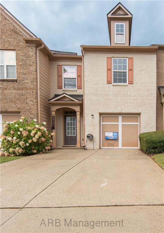 Building Photo - 4922 Sherwood Way