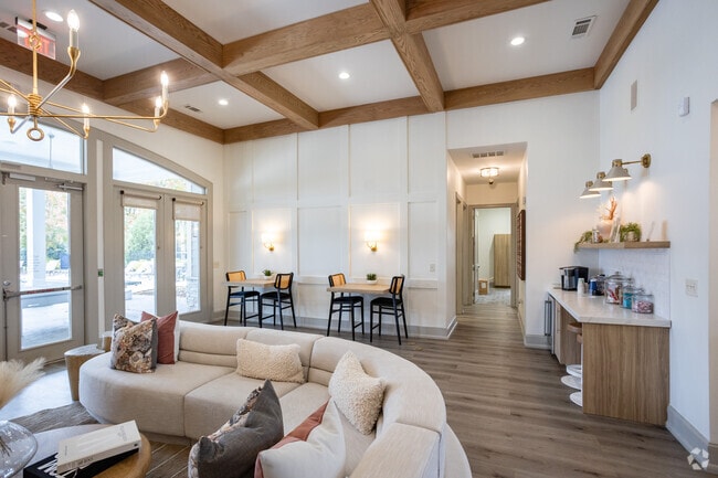 Clubhouse - Richland Falls