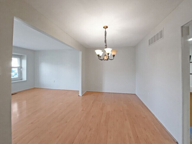 Photo - Bright & Spacious 3-Bedroom Townhome in Sought-After Rosedale/White Marsh!