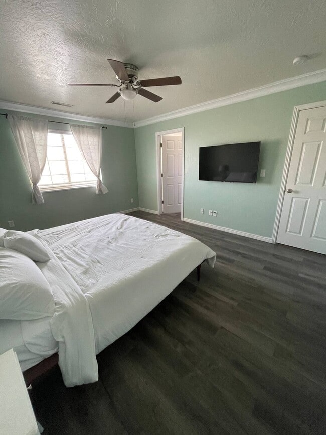 Photo - 1251 Cattail Dr