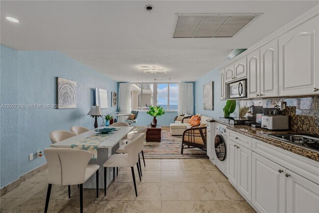 Photo - 19201 Collins Ave Unidad 349