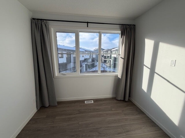Photo - 1453-1453 Na'a Dr SW