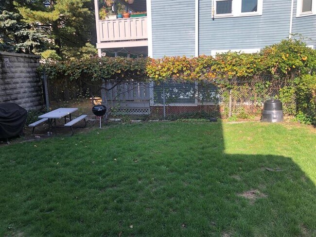 Photo - 564 Putnam Ave Unit 1R