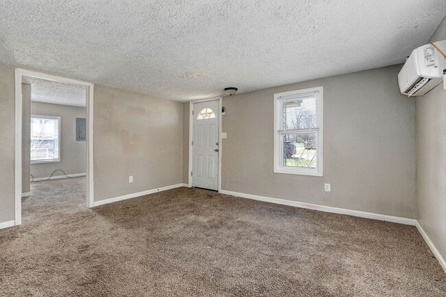 Photo - 1550 N Colgate Ave