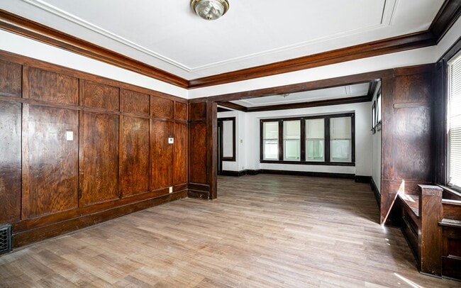 Photo - 2809 N 40th St Unit Down