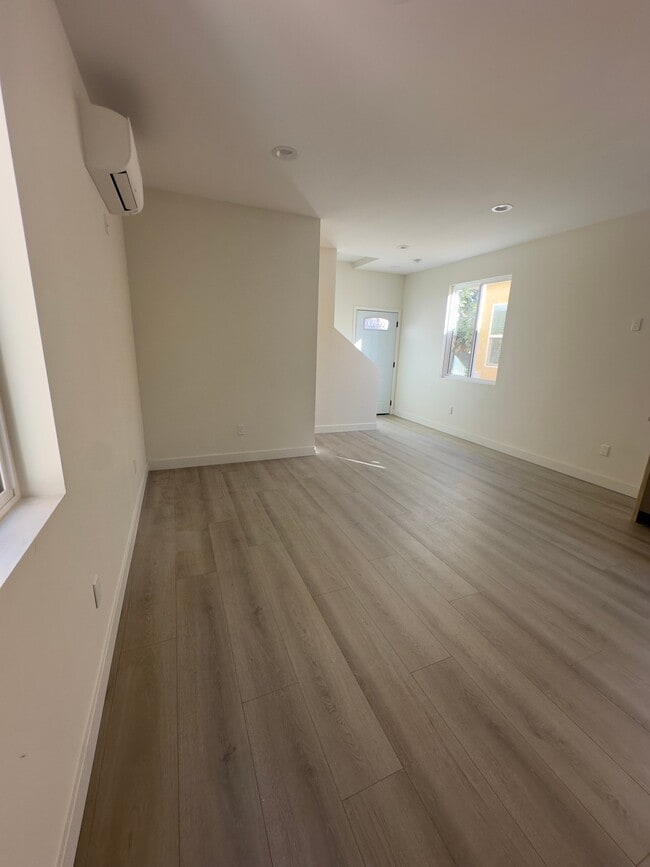 Photo - 1153 Alameda Ave Unidad C