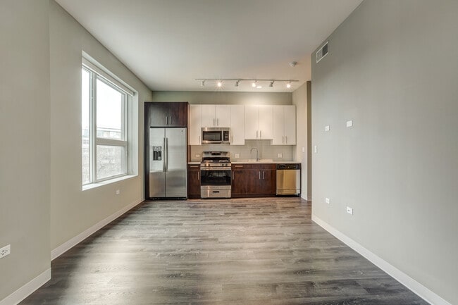 Photo - 840 W Grand Ave Unidad 206