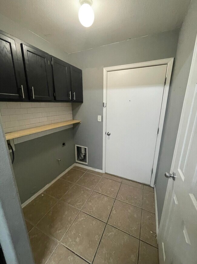 Photo - 5724 Saluki Dr