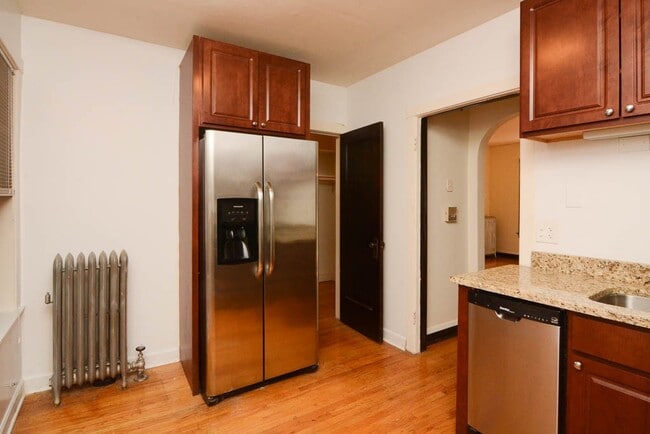 Photo - 2122 W Ainslie St Unit J07W