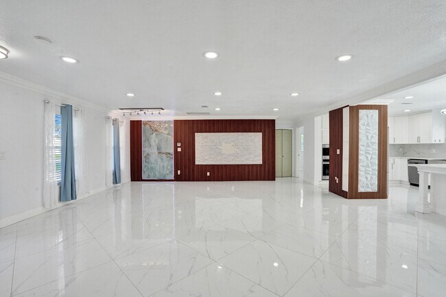 855 NW 80th Terrace