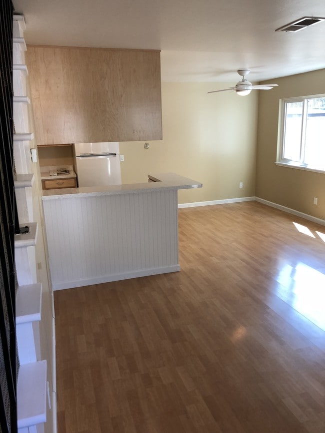 Photo - 2525 Sir Francis Drake Blvd