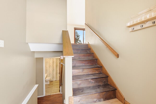 Photo - 809 W Ridgeview Dr