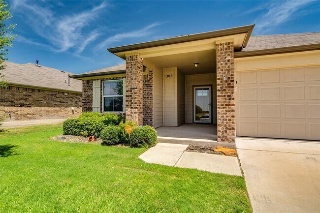 Photo - 303 Marimoor Dr
