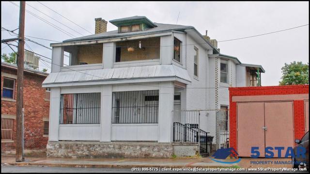 Building Photo - 2 bedroom in El Paso TX 79902 Rental