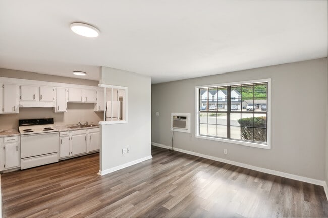 Photo - 105 Walnut Street