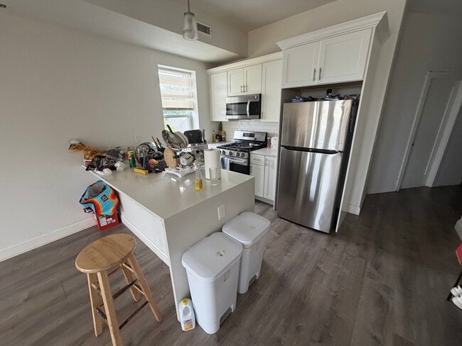 Photo - 301-305-305 Dudley St Unidad 8