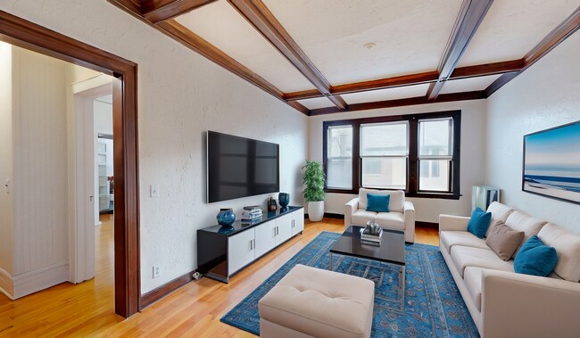 Photo - 1917 Emerson Ave S