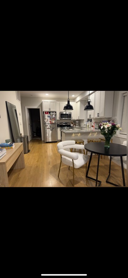 Photo - 2316 N Southport Ave Unidad 2320-2