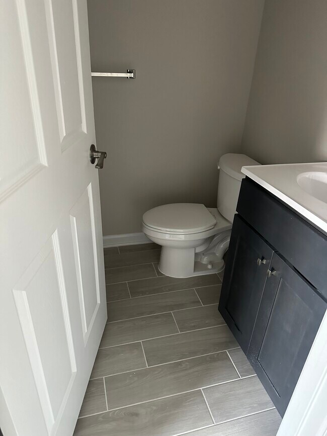 516 S Park St Unit 1 floor