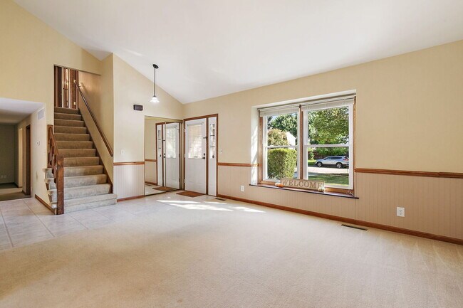 Photo - 764 Covington Cir House