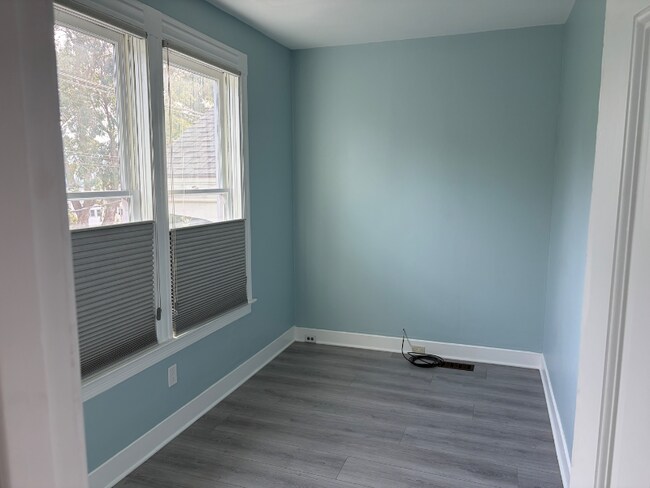 Photo - 536 Arlington St Unit Upper