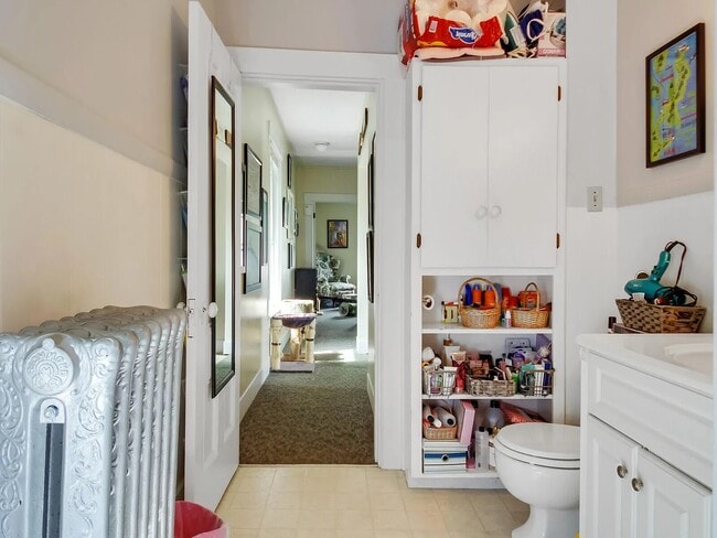 Photo - 14 Swan St Unit 2