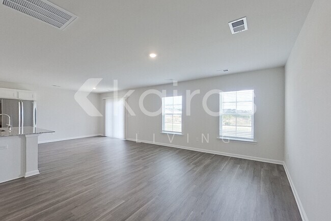 Photo - 43 Springdale Rd