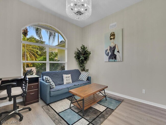 Photo - 120 Heritage Way