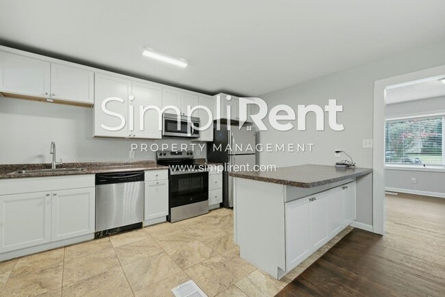 Photo - 4401 Highland Rd