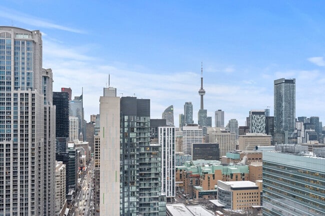 Photo - 40 College St Unit ID1345788P