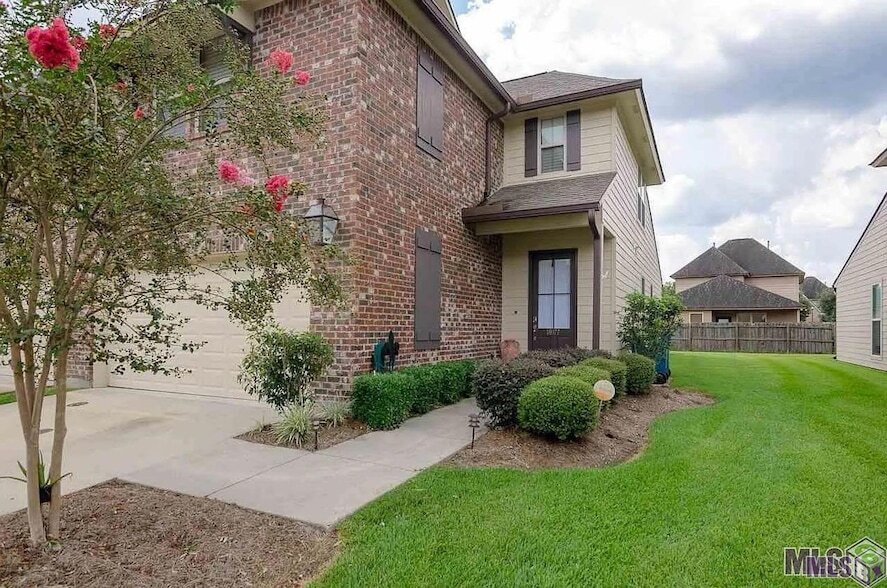 Photo - 18177 Pinehurst Dr