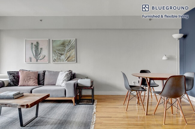 Photo - 101 W 15th St Unit FL5-ID136