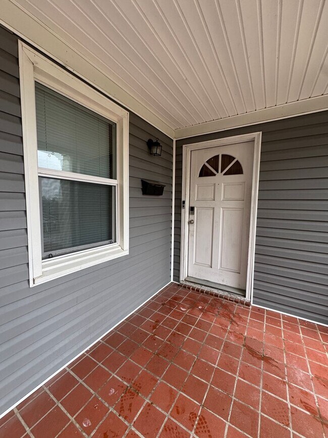 Photo - 2720 Hazel St