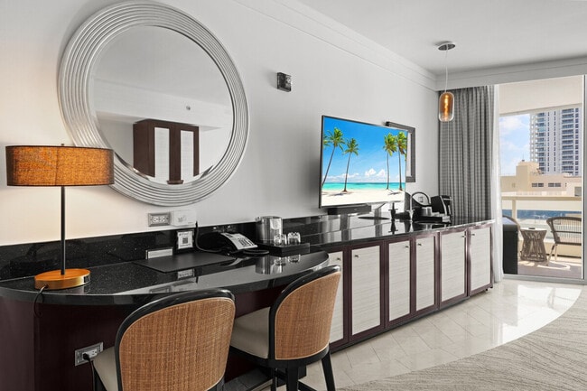 Photo - 4391 Collins Ave Unidad SI ID1540428P