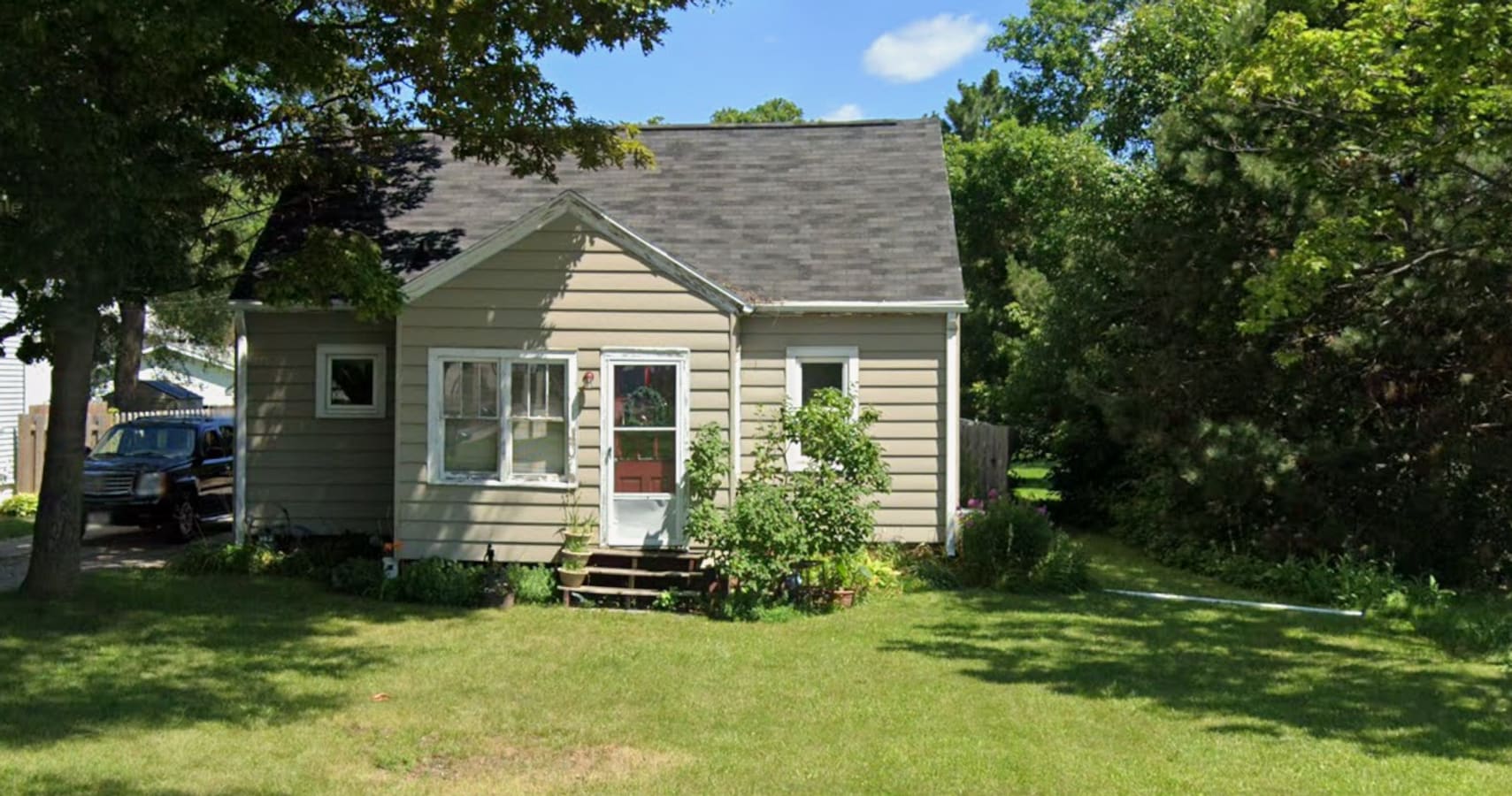 Photo - 806 Waverly Pl