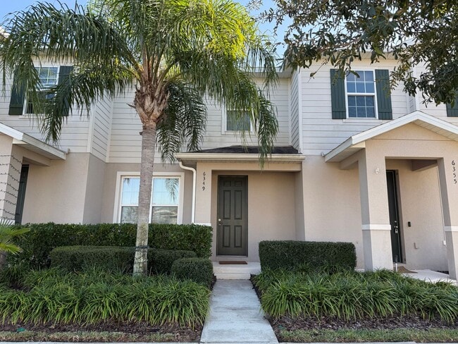 Building Photo - Like New Townhouse in Hamlin